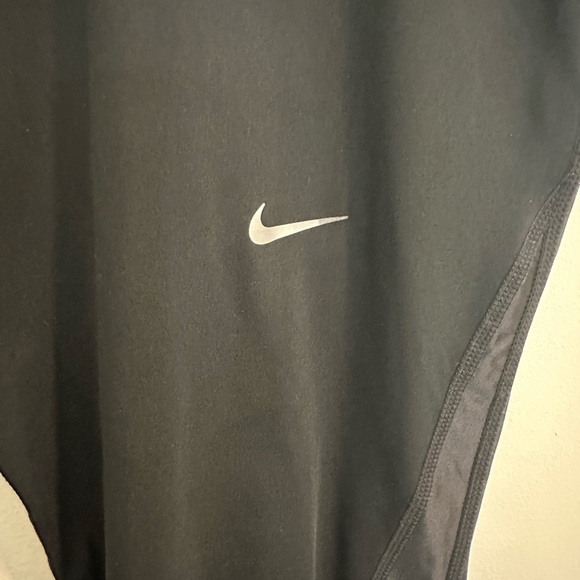 NIKE Pro Plus Size Mid-Rise Leggings - Picture 6 of 6